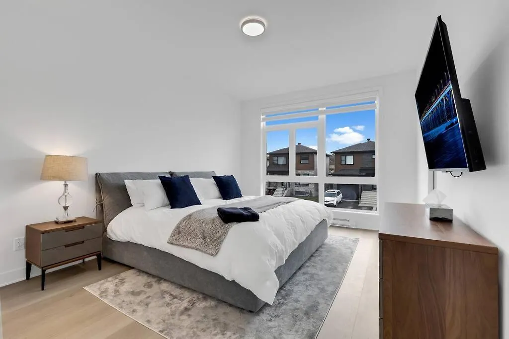 Holiday home Townhome With Spa In Mirabel - 1